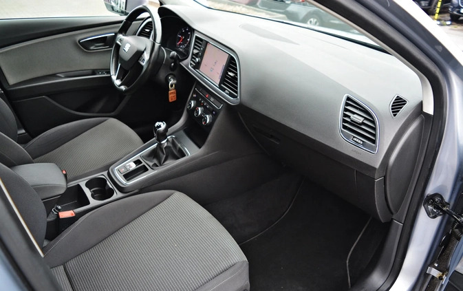 Seat Leon cena 48900 przebieg: 77000, rok produkcji 2019 z Boguszów-Gorce małe 352
